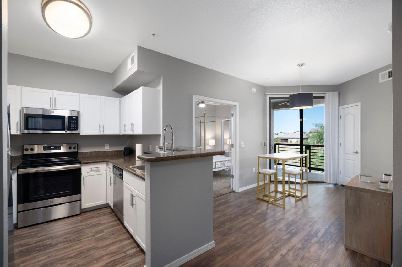 Luxury Mountain View 2Br With Balcony Located In Scottsdale Apartamento Exterior foto